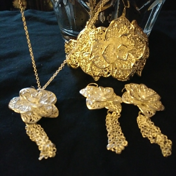 Jewelry - Picture 7 of 7